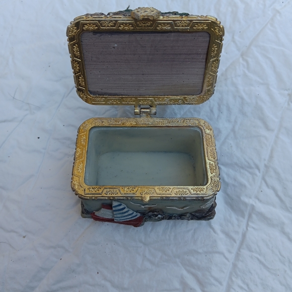 Lighthouse Trinket Box - Picture 3 of 3